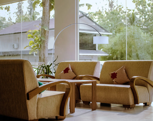 81'H WHITE SINGLE ARCH WITH MARBLE BASE FLOOR LAMP (1PC/CTN) (2.75/46.20)